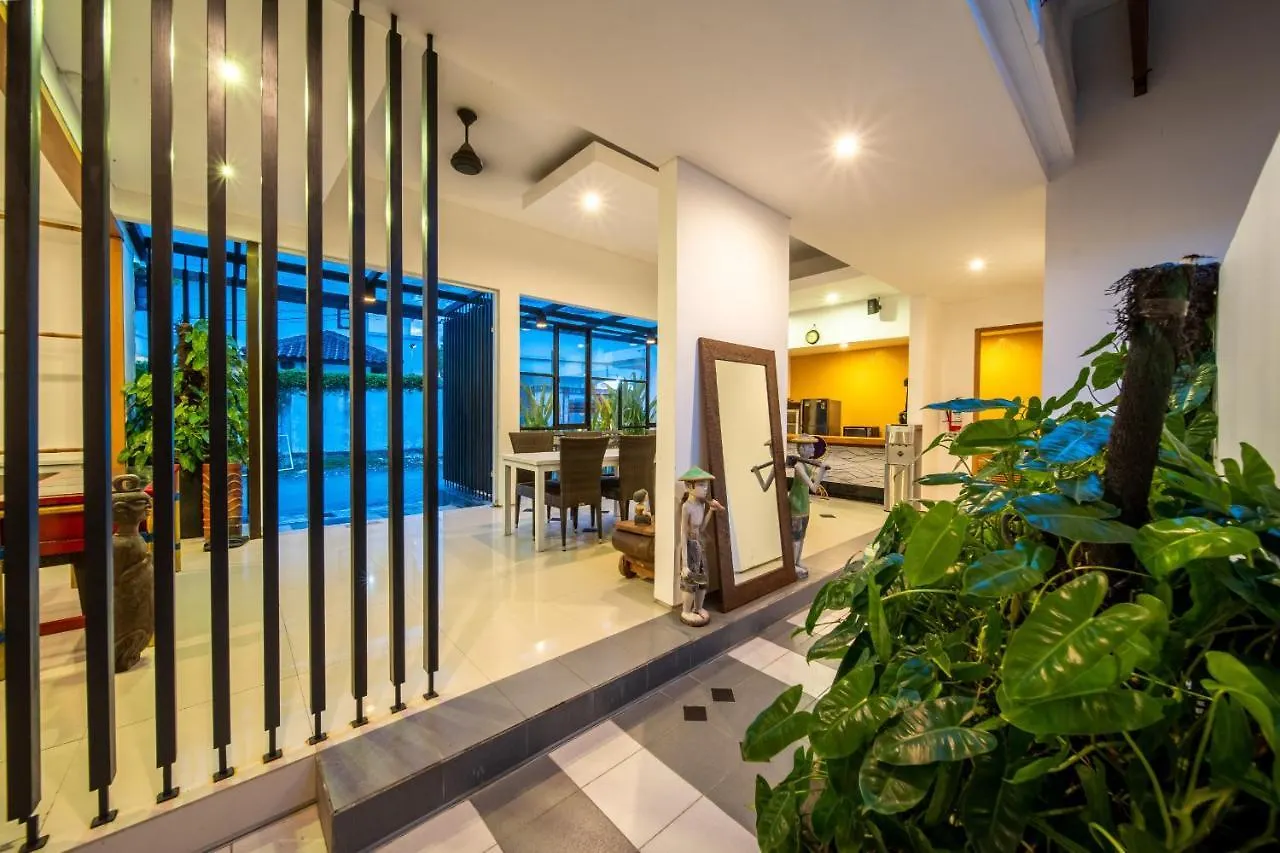 Little Boutique Hotel 102 - 30M From Beach Canggu  Guest house Canggu (Bali)